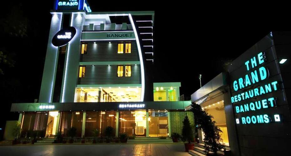 The Grand Hotel, Anand 4
